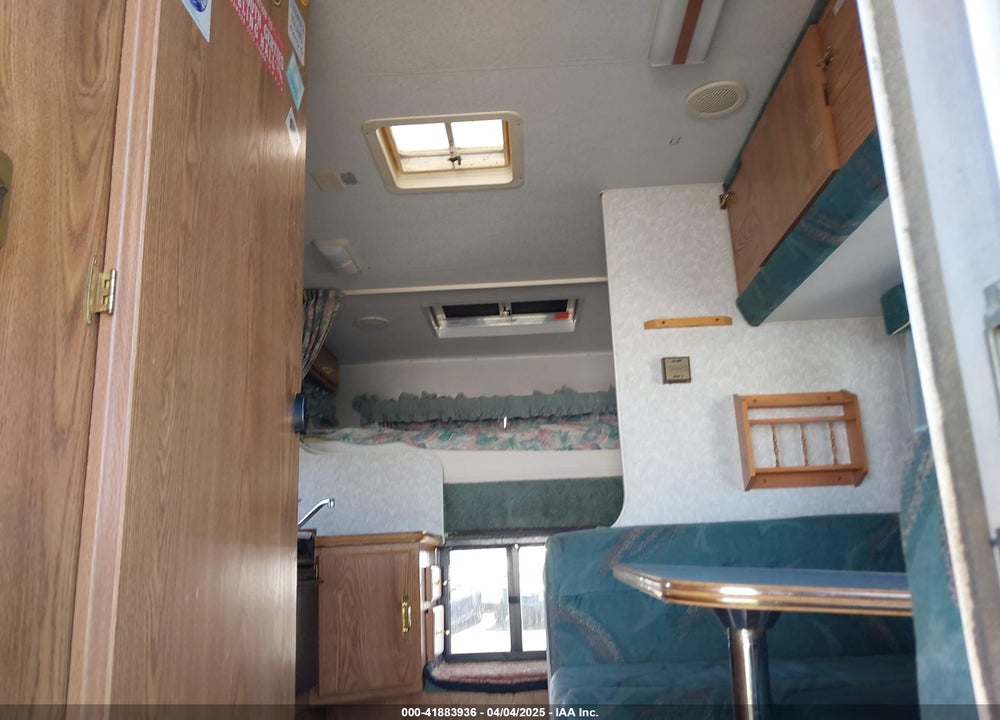 1995 FLEETWOOD ELKHORN M-8S VIN: 0000000000RN03843