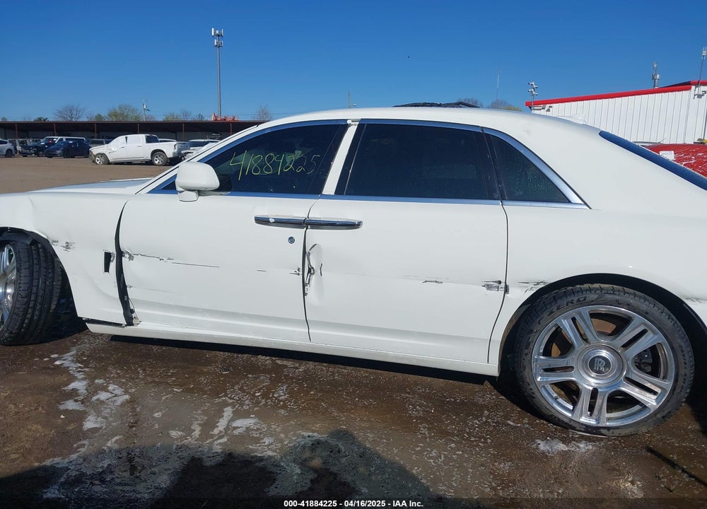 2015 ROLLS-ROYCE GHOST VIN: SCA664S50FUX53044