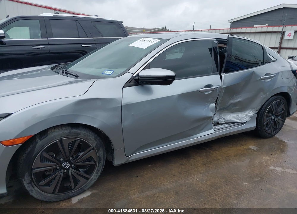 2018 HONDA CIVIC EX VIN: SHHFK7H58JU224325