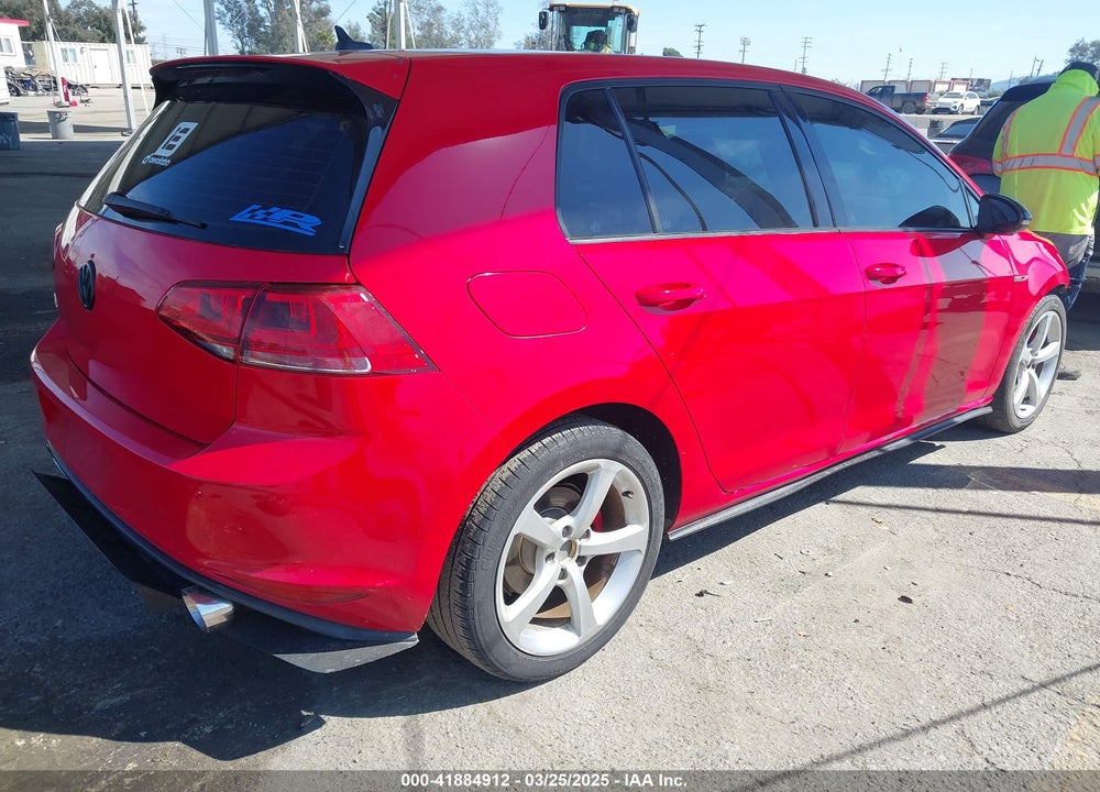 2016 VOLKSWAGEN GOLF VIN: 3VW4T7AU7GM044892