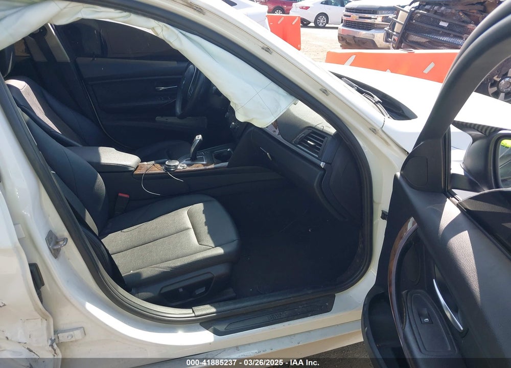 2014 BMW 328 VIN: WBA3B5G55ENS07237