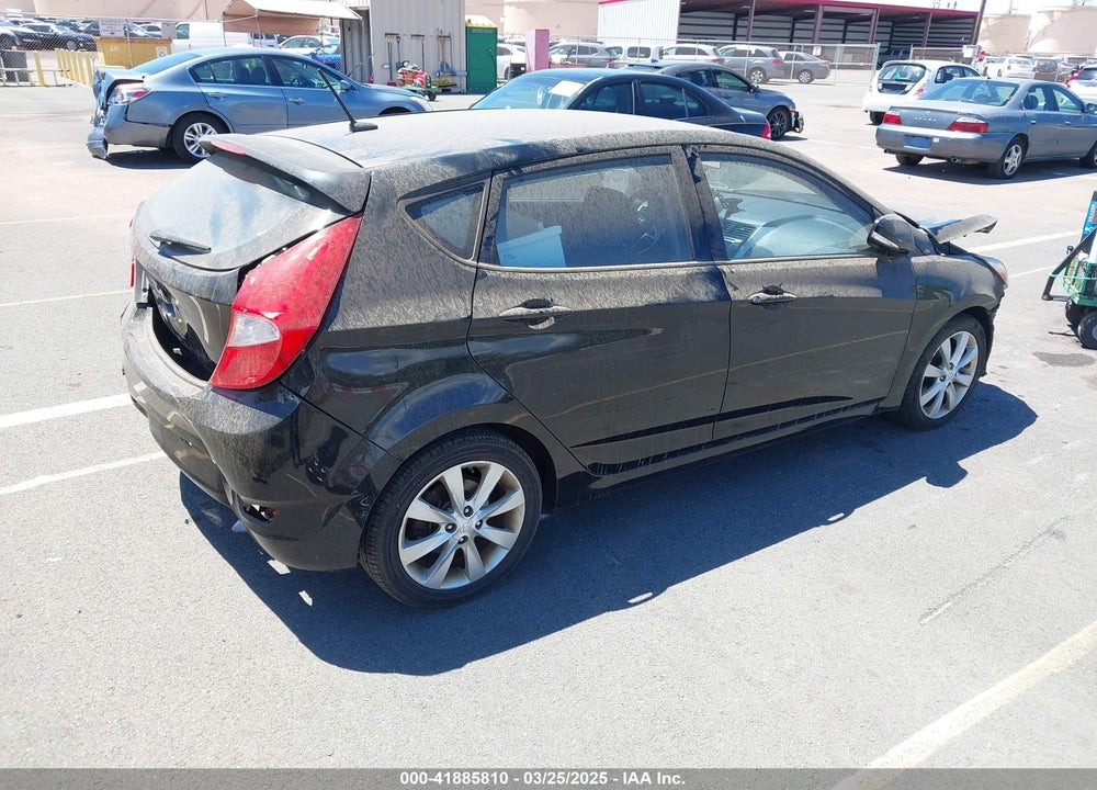 2014 HYUNDAI ACCENT VIN: KMHCU5AE1EU184613