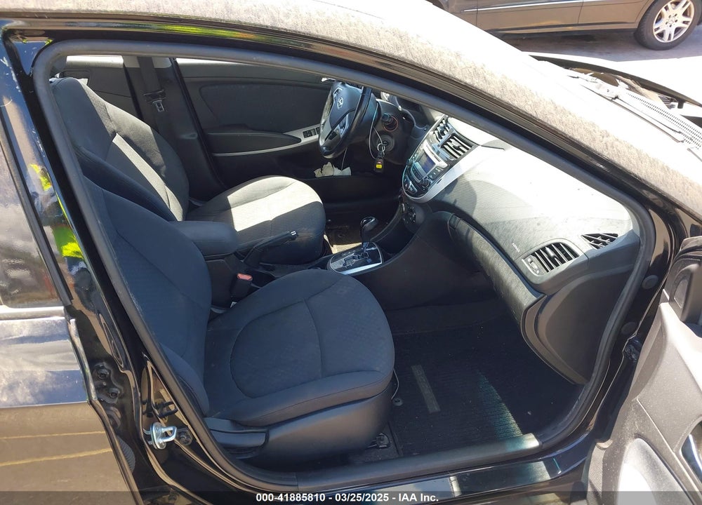 2014 HYUNDAI ACCENT VIN: KMHCU5AE1EU184613