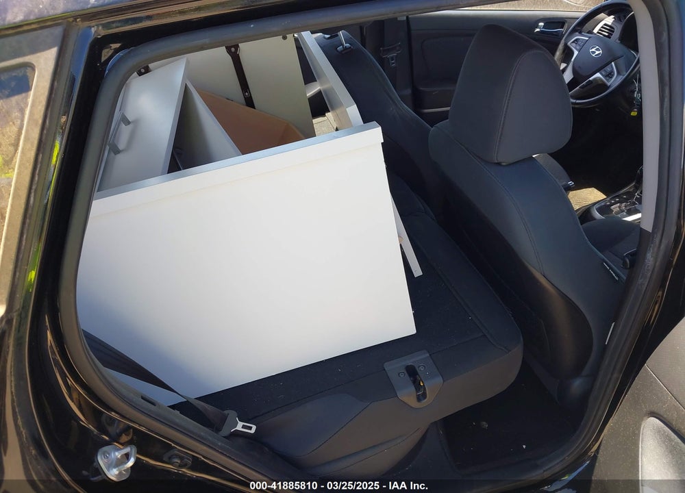 2014 HYUNDAI ACCENT VIN: KMHCU5AE1EU184613