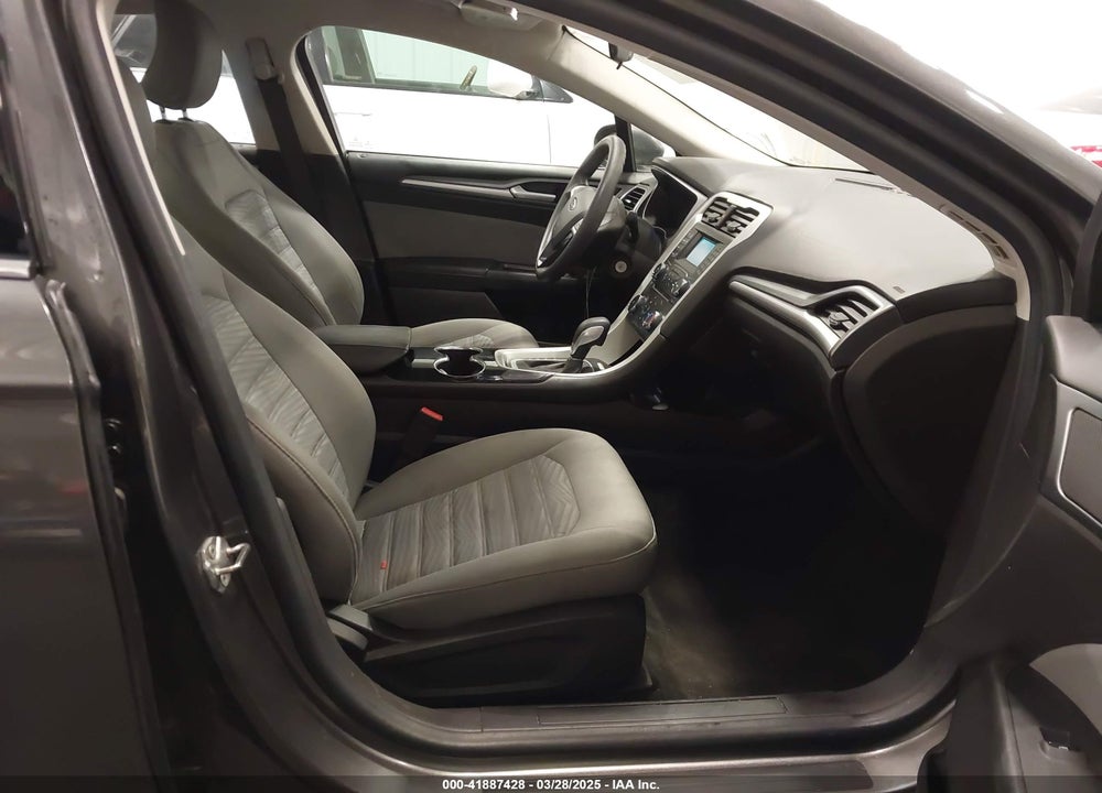 2016 FORD FUSION S VIN: 3FA6P0G79GR221363