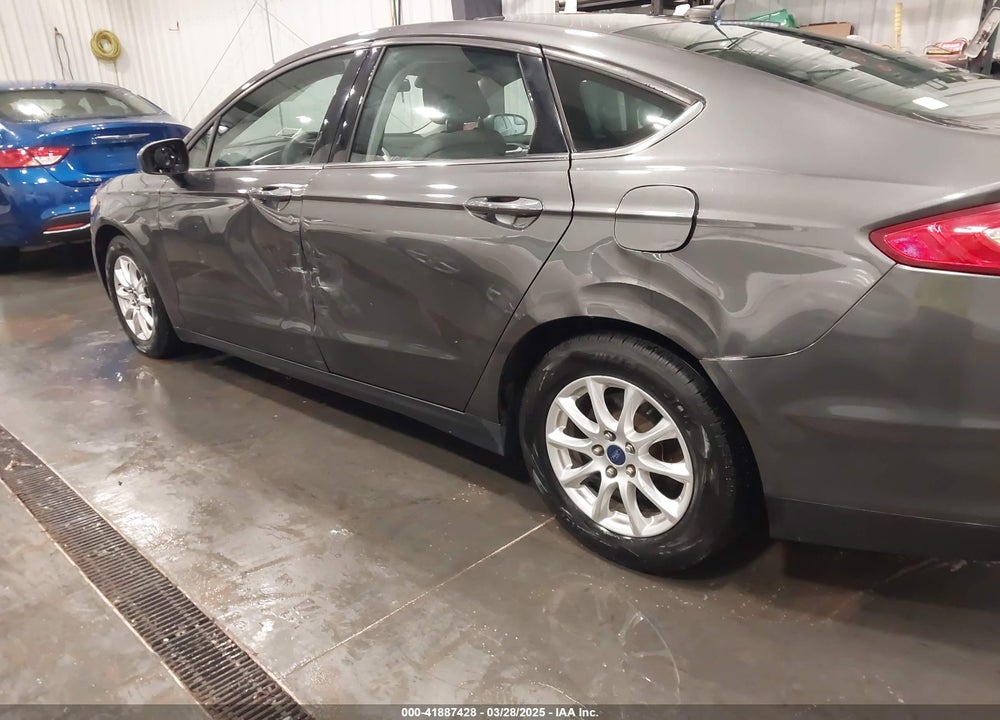 2016 FORD FUSION S VIN: 3FA6P0G79GR221363
