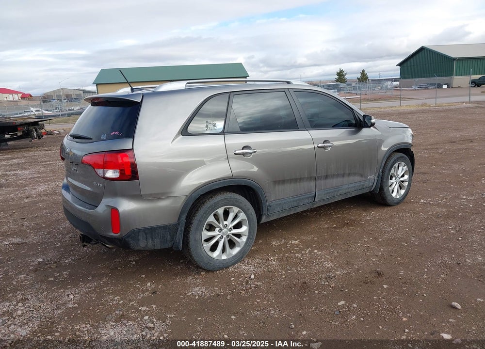 2015 KIA SORENTO VIN: 5XYKUDA77FG627880