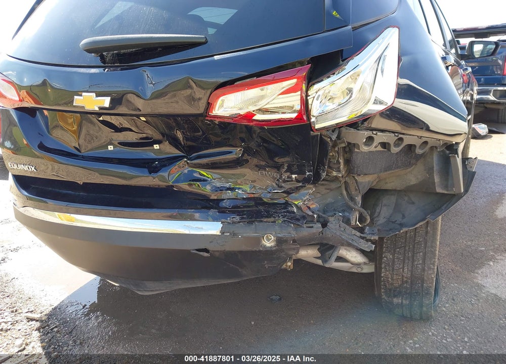 2021 CHEVROLET EQUINOX VIN: 2GNAXUEV0M6113902