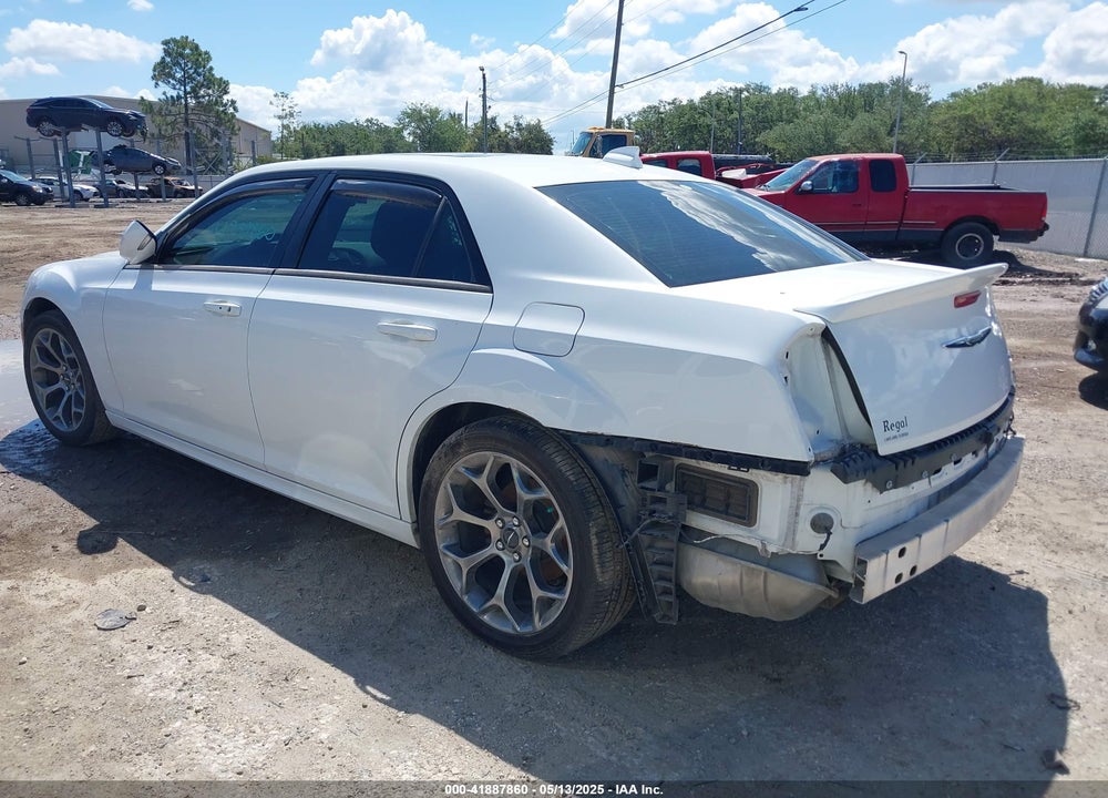 2018 CHRYSLER 300 VIN: 2C3CCABG2JH267047
