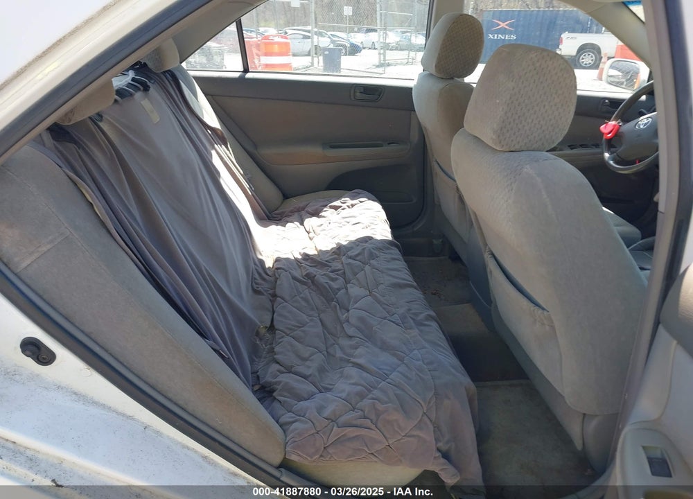 2004 TOYOTA CAMRY LE VIN: 4T1BE32K84U363179