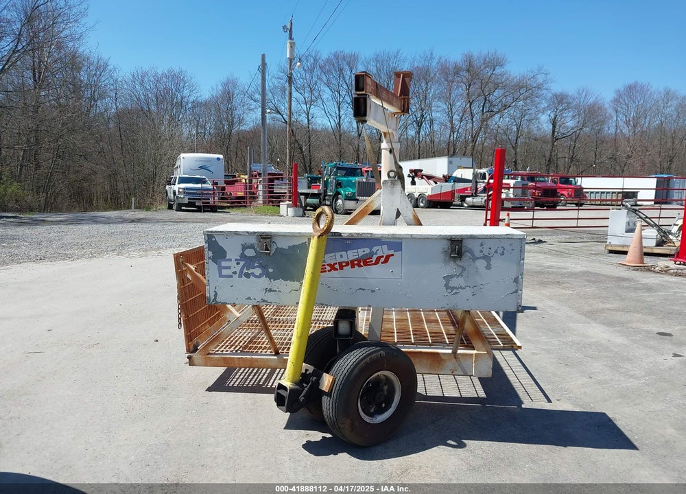 1980 EQUIPMENT GSE PF12002 VIN: 00000000000000104