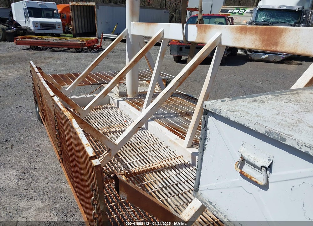 1980 EQUIPMENT GSE PF12002 VIN: 00000000000000104