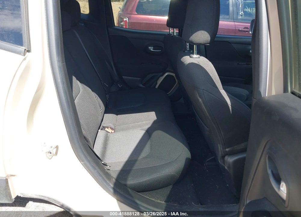 2015 JEEP RENEGADE VIN: ZACCJBBT0FPC40777