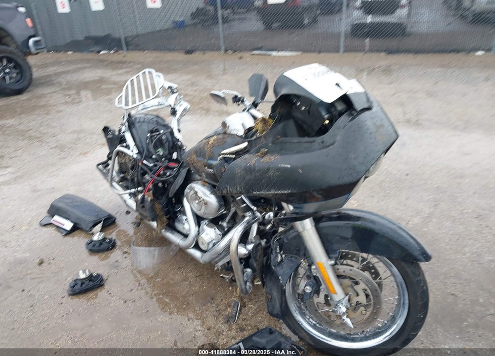 2013 HARLEY-DAVIDSON FLTRU ROAD GLIDE ULTRA VIN: 1HD1KGM13DB687137