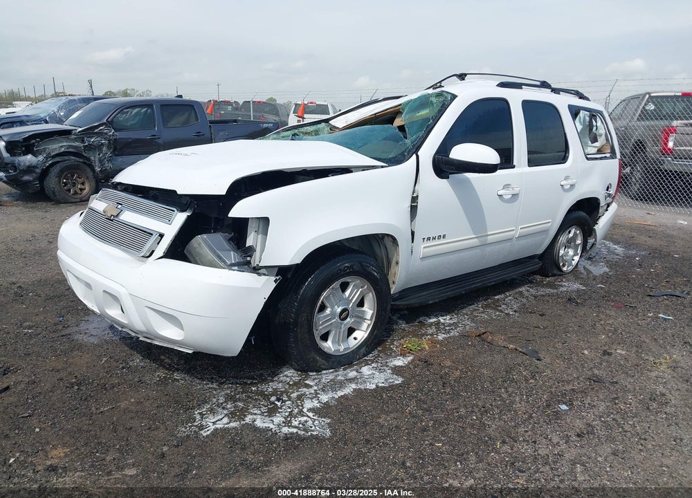2011 CHEVROLET TAHOE LS VIN: 1GNSCAE09BR352496