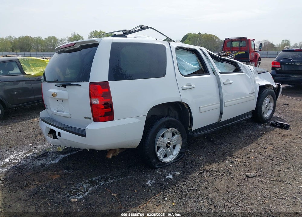 2011 CHEVROLET TAHOE LS VIN: 1GNSCAE09BR352496