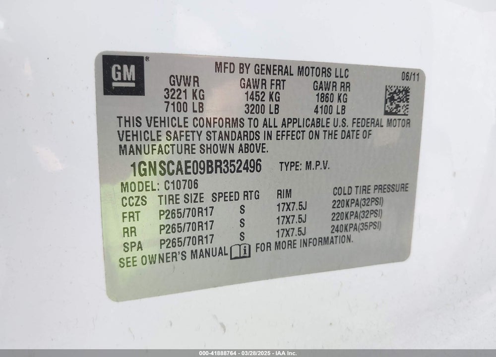 2011 CHEVROLET TAHOE LS VIN: 1GNSCAE09BR352496