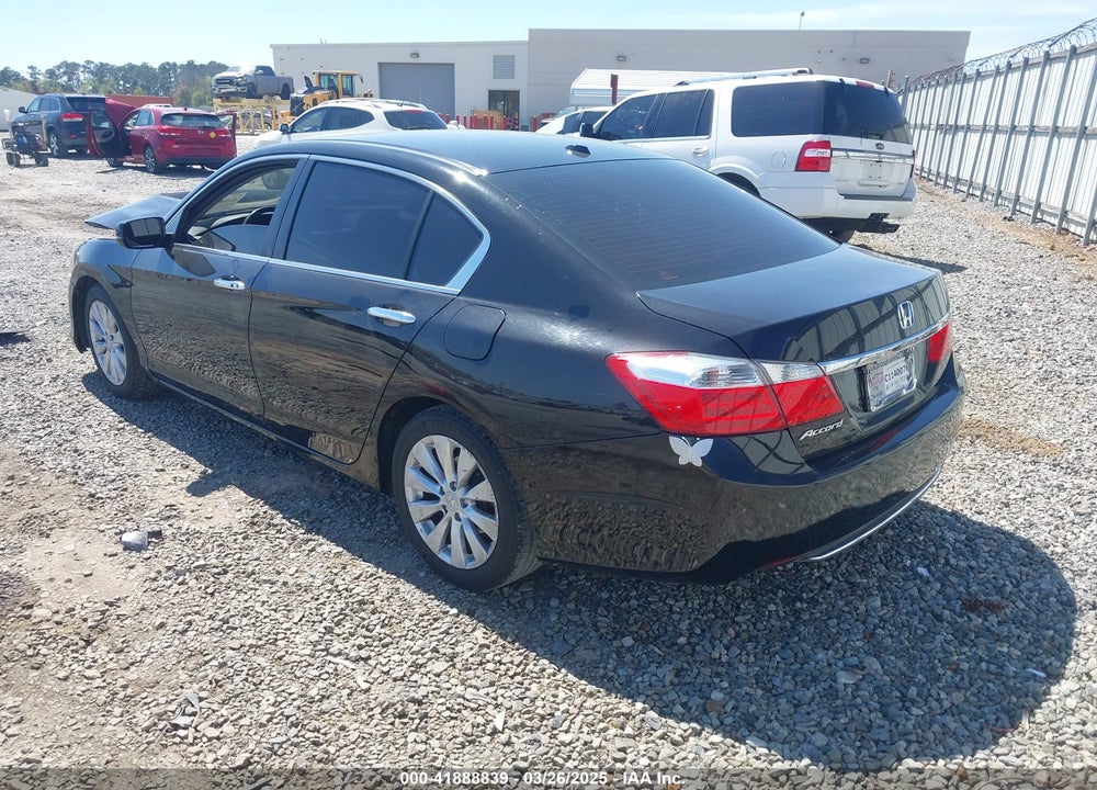 2013 HONDA ACCORD VIN: 1HGCR2F83DA183925