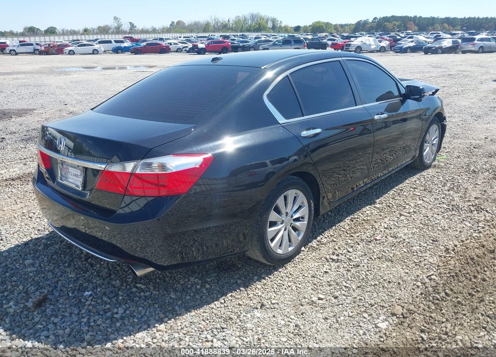 2013 HONDA ACCORD VIN: 1HGCR2F83DA183925