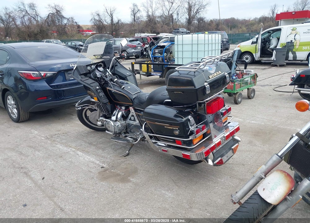 1982 HONDA GL1100 I VIN: 1HFSC0218CA207794