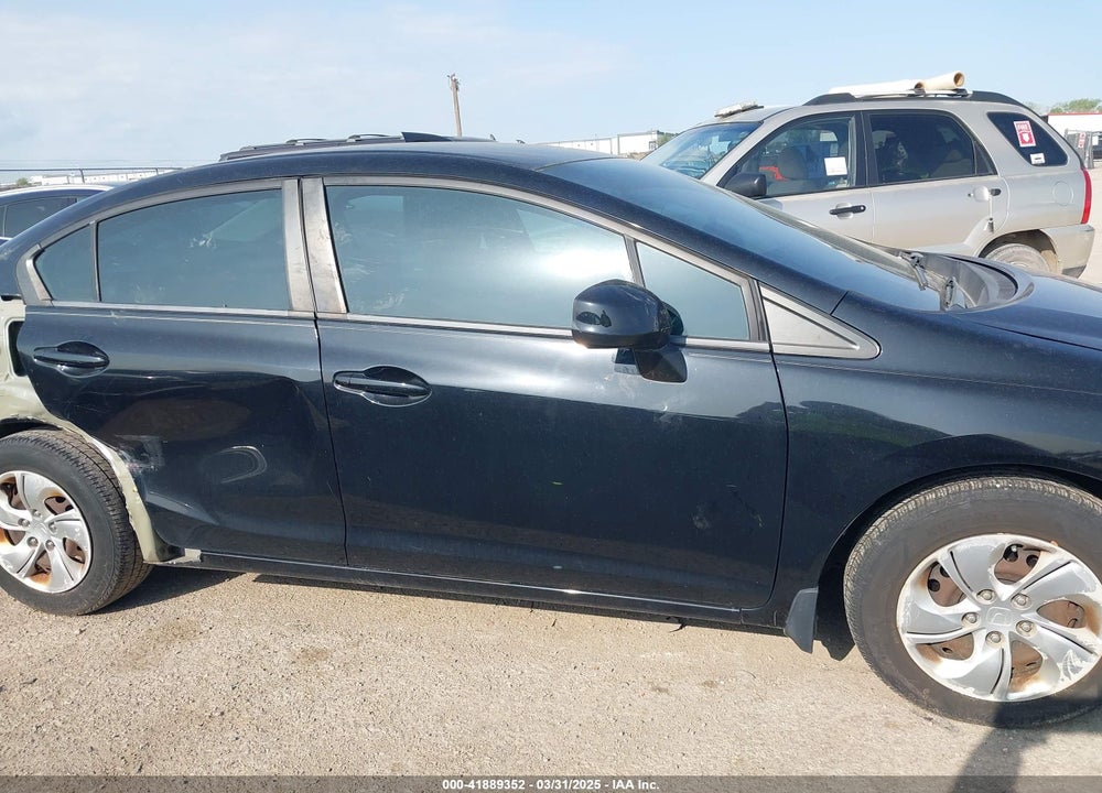 2013 HONDA CIVIC VIN: 2HGFB2F5XDH579116