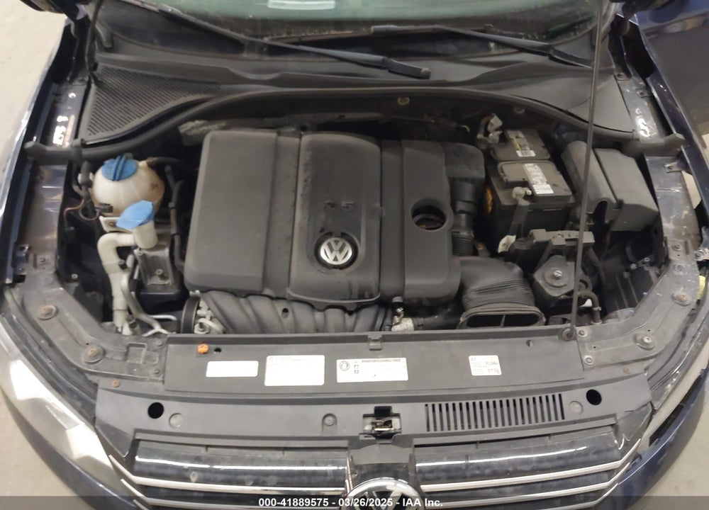 2013 VOLKSWAGEN PASSAT VIN: 1VWBH7A32DC020111