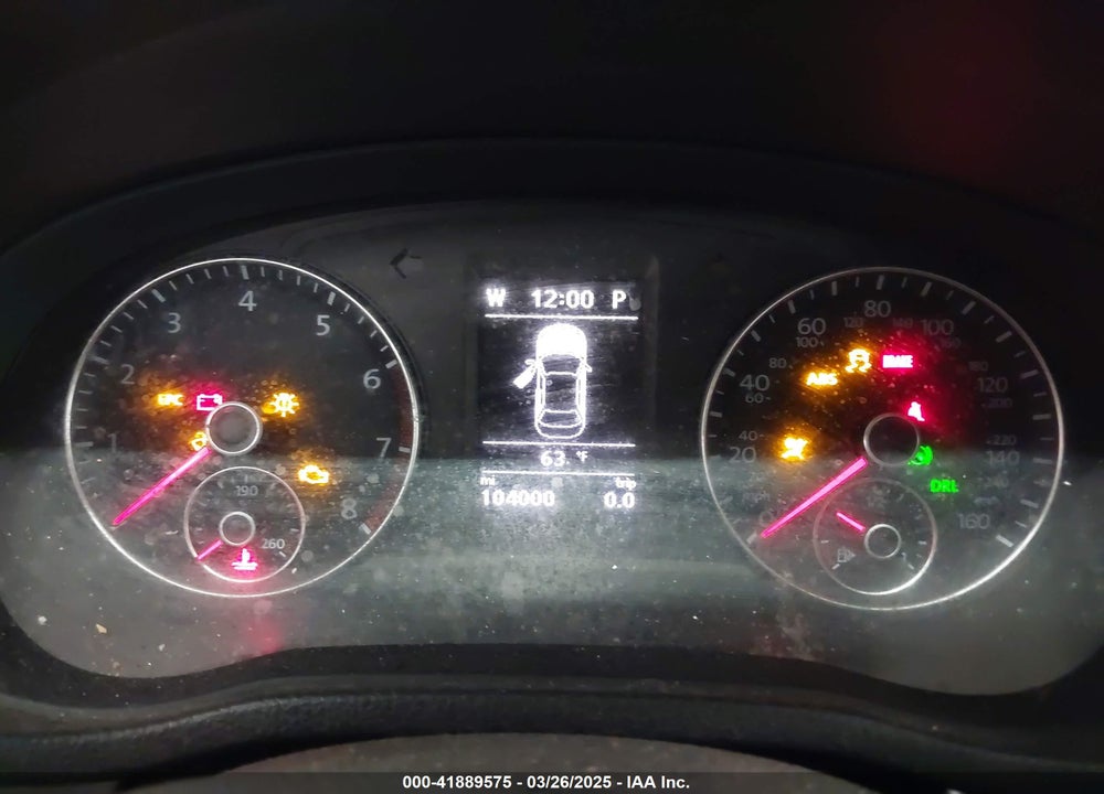 2013 VOLKSWAGEN PASSAT VIN: 1VWBH7A32DC020111