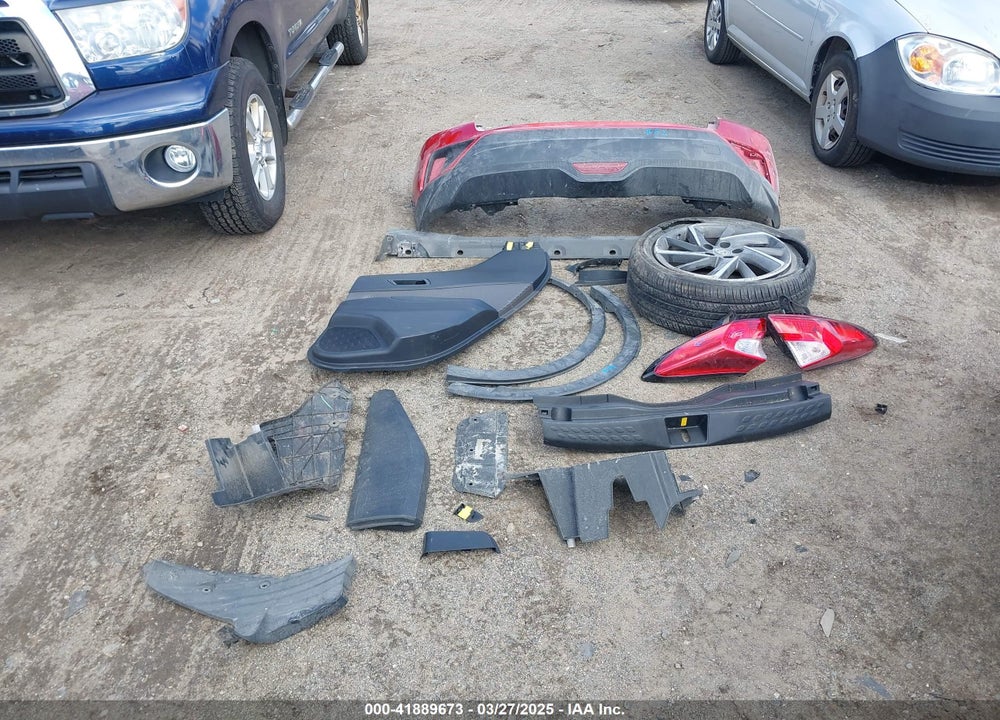 2021 TOYOTA C-HR VIN: NMTKHMBX0MR122247