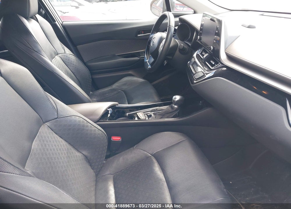 2021 TOYOTA C-HR VIN: NMTKHMBX0MR122247