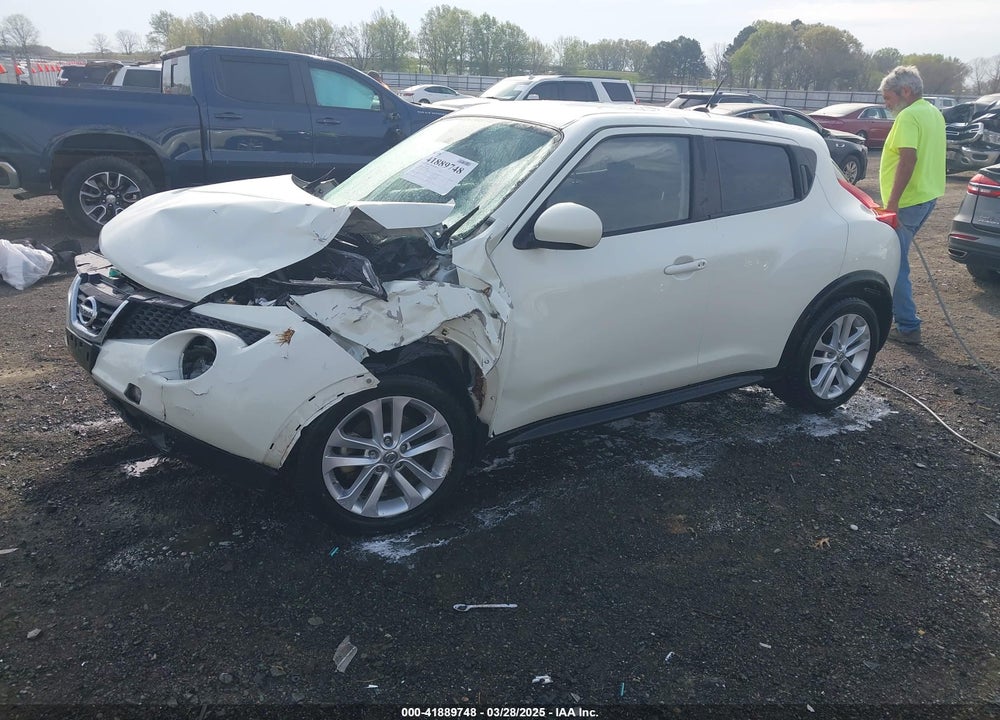 2011 NISSAN JUKE VIN: JN8AF5MV9BT025393