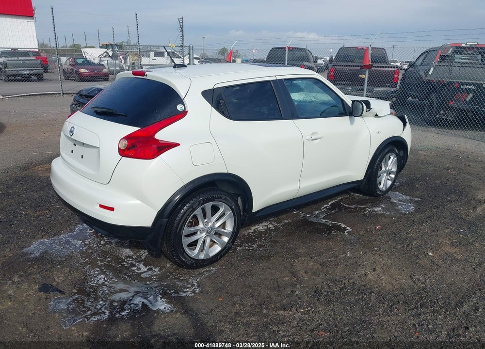 2011 NISSAN JUKE VIN: JN8AF5MV9BT025393