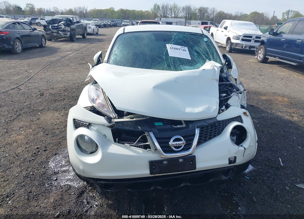 2011 NISSAN JUKE VIN: JN8AF5MV9BT025393