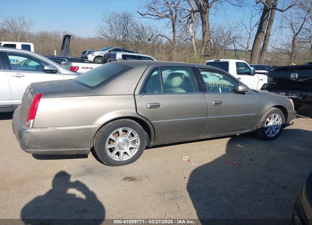 2010 CADILLAC DTS VIN: 1G6KA5EY6AU118178