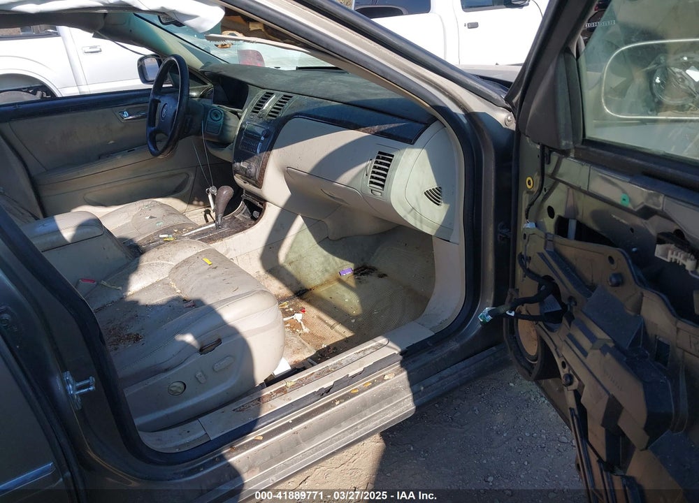 2010 CADILLAC DTS VIN: 1G6KA5EY6AU118178