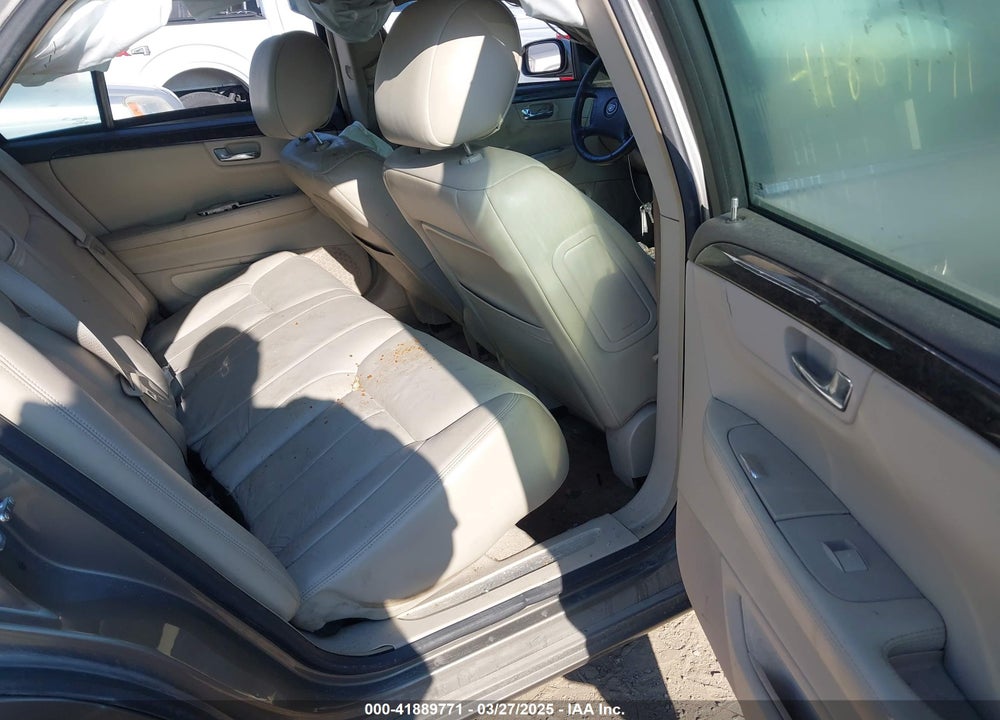 2010 CADILLAC DTS VIN: 1G6KA5EY6AU118178