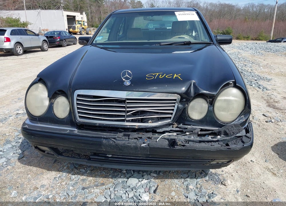 1998 MERCEDES-BENZ E 300 DIESEL VIN: WDBJF25F2WA482225