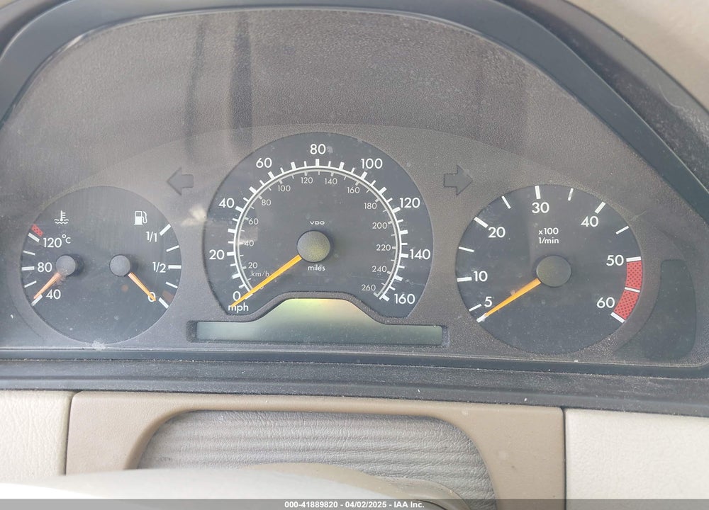 1998 MERCEDES-BENZ E 300 DIESEL VIN: WDBJF25F2WA482225