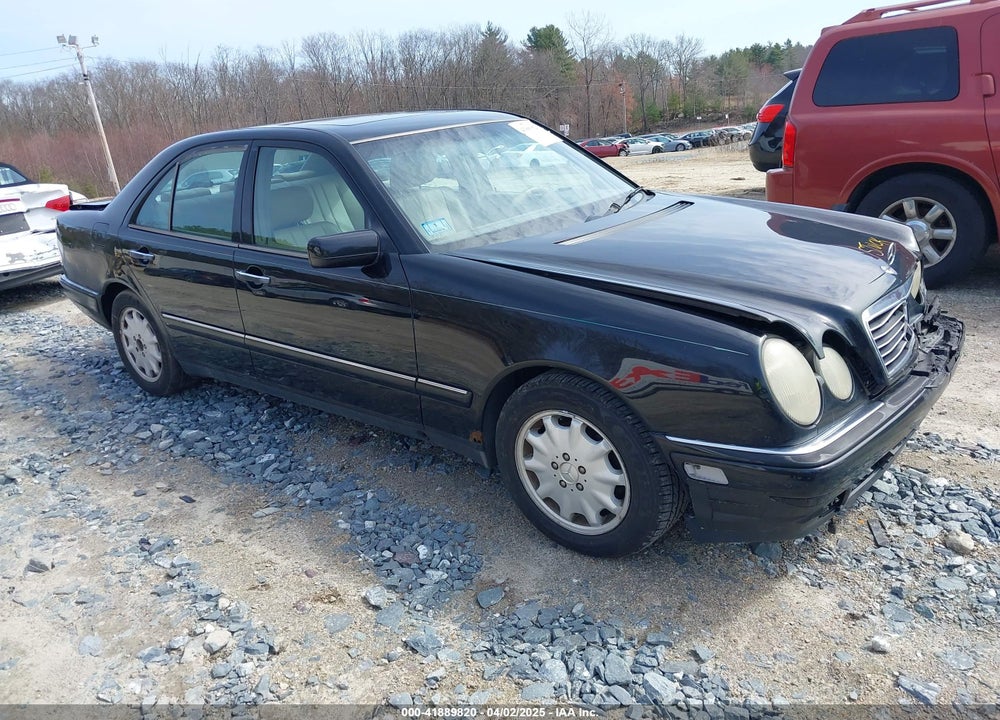 1998 MERCEDES-BENZ E 300 DIESEL VIN: WDBJF25F2WA482225
