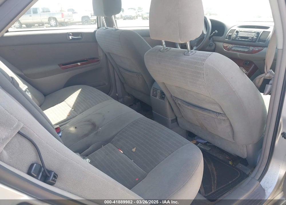 2005 TOYOTA CAMRY XLE VIN: 4T1BE30K95U548247