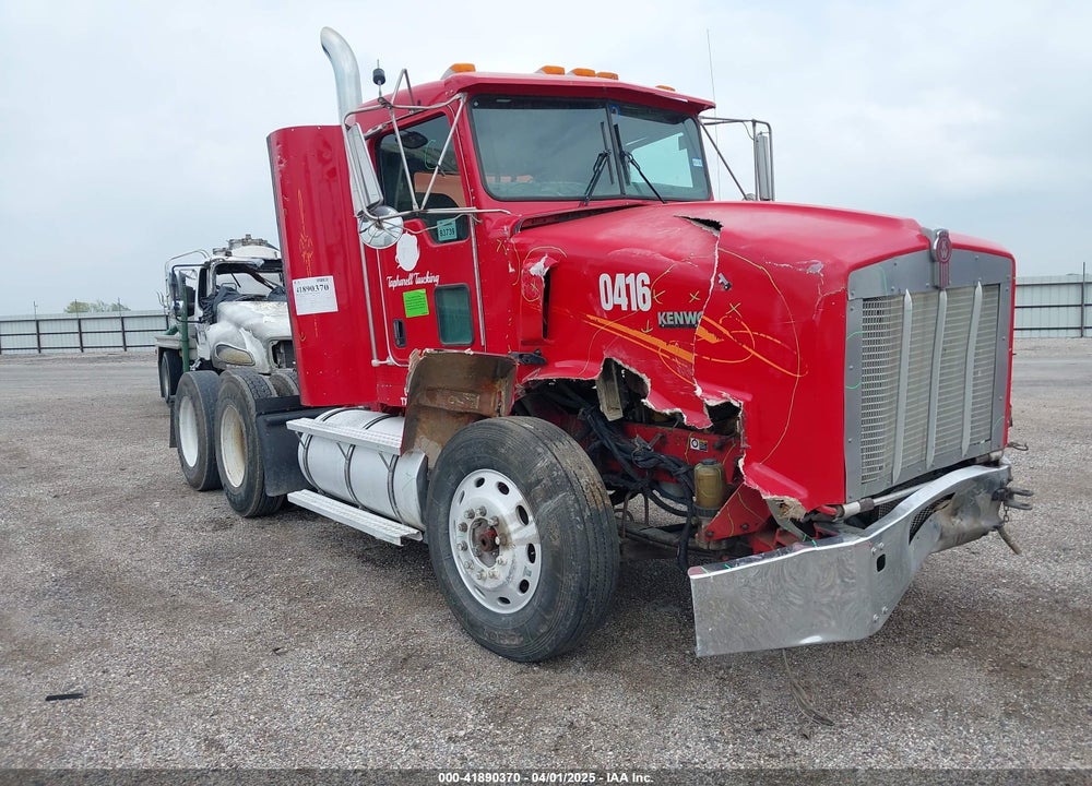 2005 KENWORTH T800 T800 VIN: 1NKDLU9X85J080910