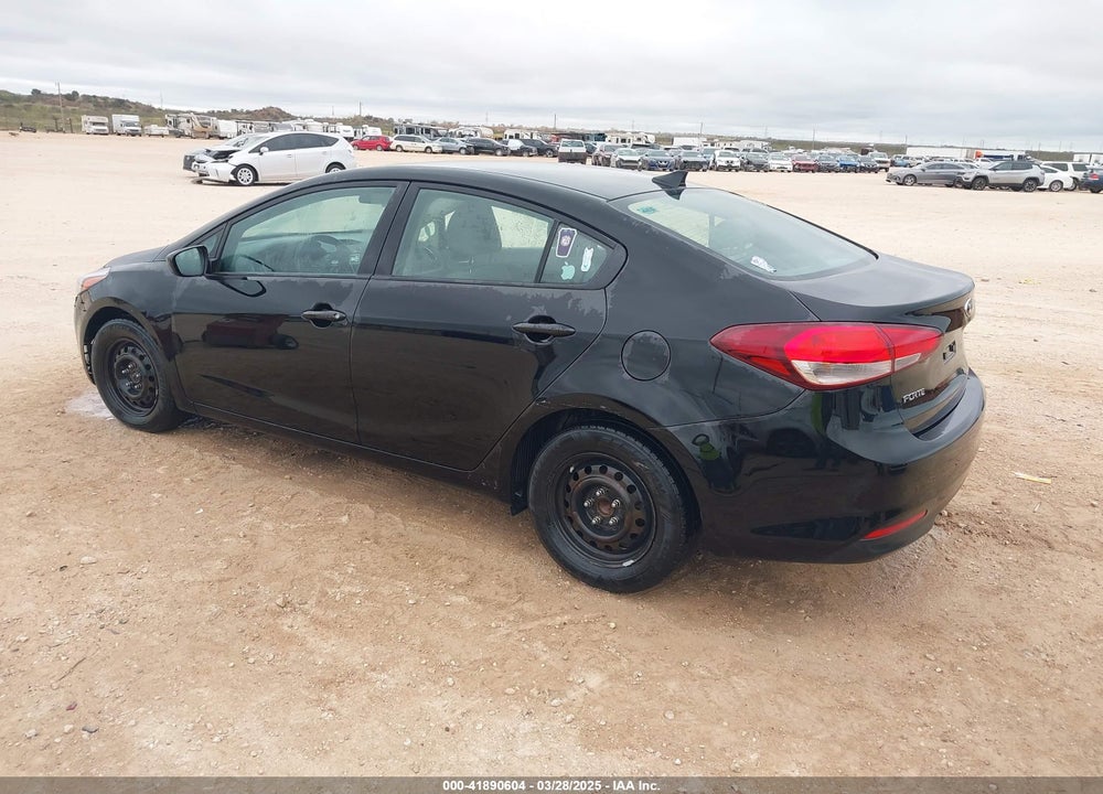 2017 KIA FORTE VIN: 3KPFL4A71HE064720