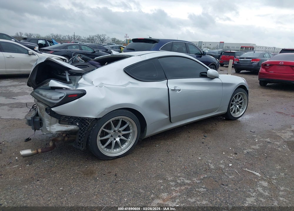 2010 HYUNDAI GENESIS VIN: KMHHT6KD1AU007817