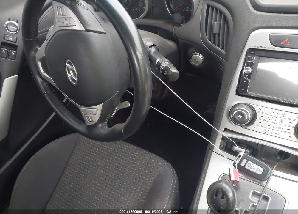 2010 HYUNDAI GENESIS VIN: KMHHT6KD1AU007817