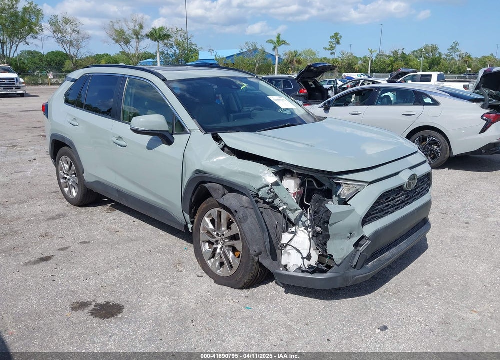 2019 TOYOTA RAV4 XLE PREMIUM VIN: JTMC1RFV5KD014585