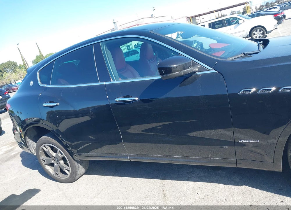 2020 MASERATI LEVANTE VIN: ZN661XUS2LX341454