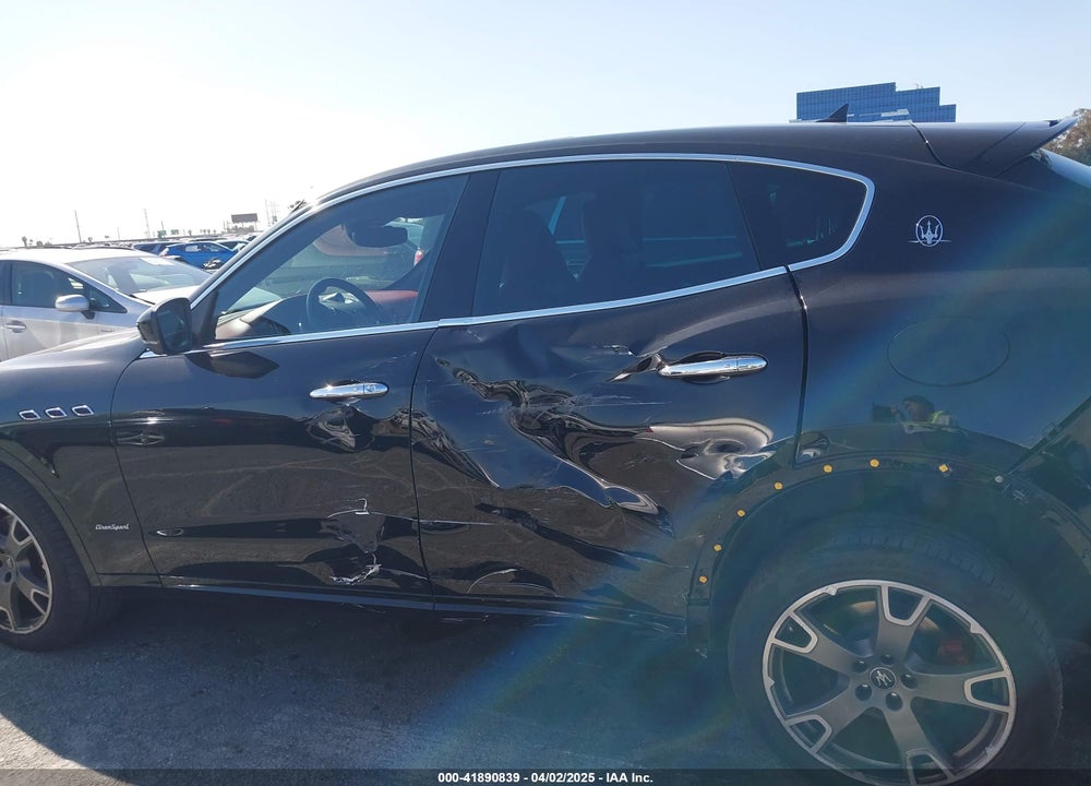 2020 MASERATI LEVANTE VIN: ZN661XUS2LX341454