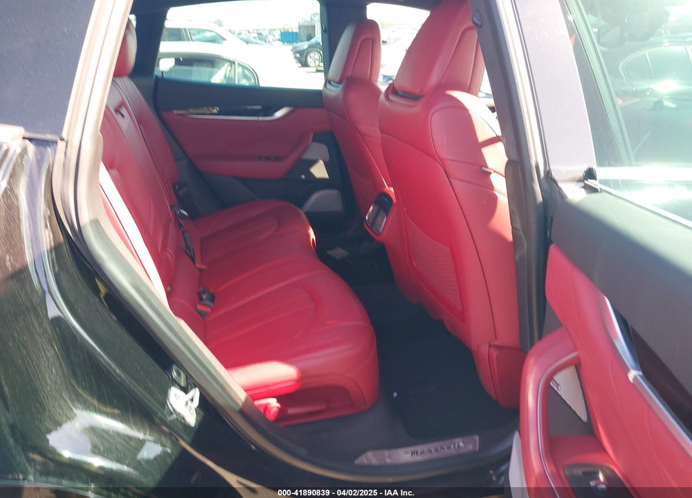 2020 MASERATI LEVANTE VIN: ZN661XUS2LX341454