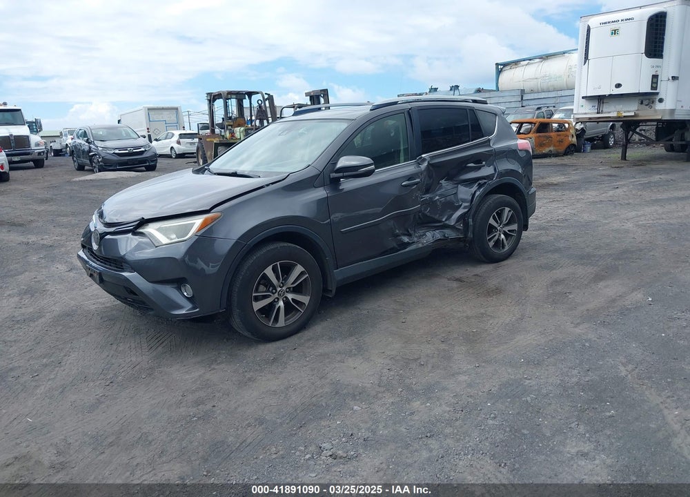 2018 TOYOTA RAV4 XLE VIN: JTMRFREV7JJ177574