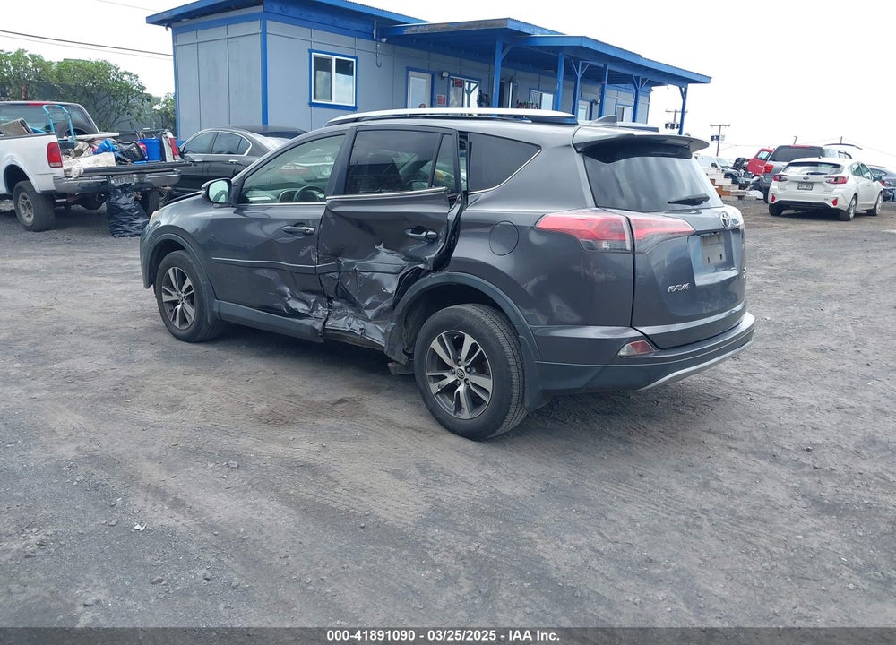 2018 TOYOTA RAV4 XLE VIN: JTMRFREV7JJ177574