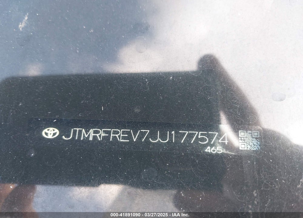 2018 TOYOTA RAV4 XLE VIN: JTMRFREV7JJ177574